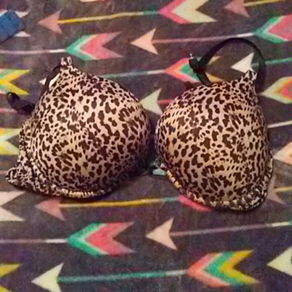 Bombshell 38d