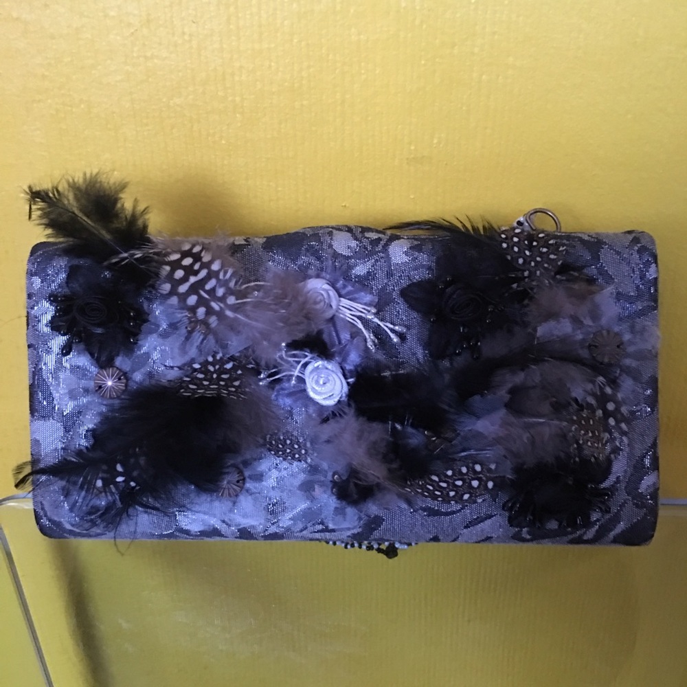 Purse - Picture 2 of 3