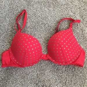 Never worn Victoria's Secret Bra