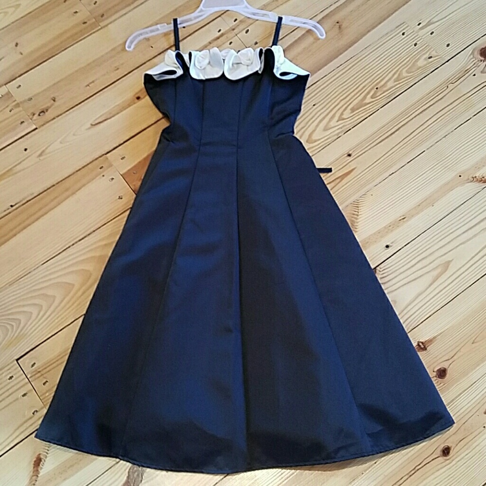 Jenny Annie Dots Formal Dress Girls 10