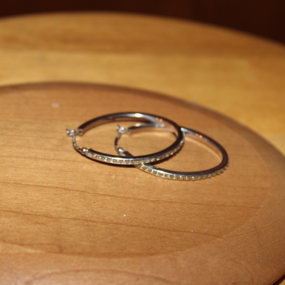 💋 Oval Hoops - Picture 1 of 5