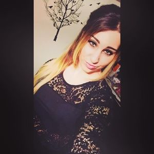 Meet your Posher, Alyssa