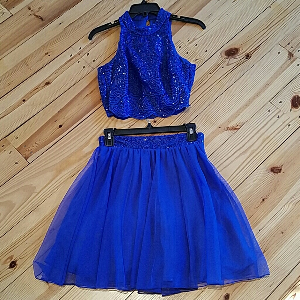 Love Reigns 2 PC Tulip Skirt & Top Set Formal 3