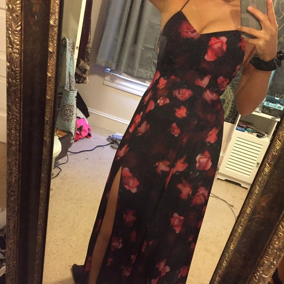 PROM DRESS - Picture 1 of 4