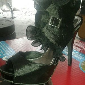 Black silky and frilly stilettos...super hot!