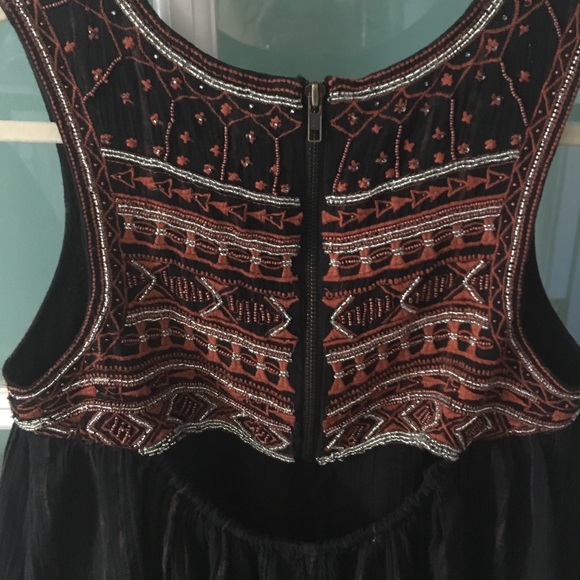 Free People Aztec embroidered & beaded dress NWOT - Picture 6 of 9