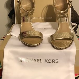 Michael Kors Suri Gold Metallic Heels size 36