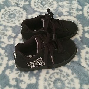 Size 11 toddler DC Shoes
