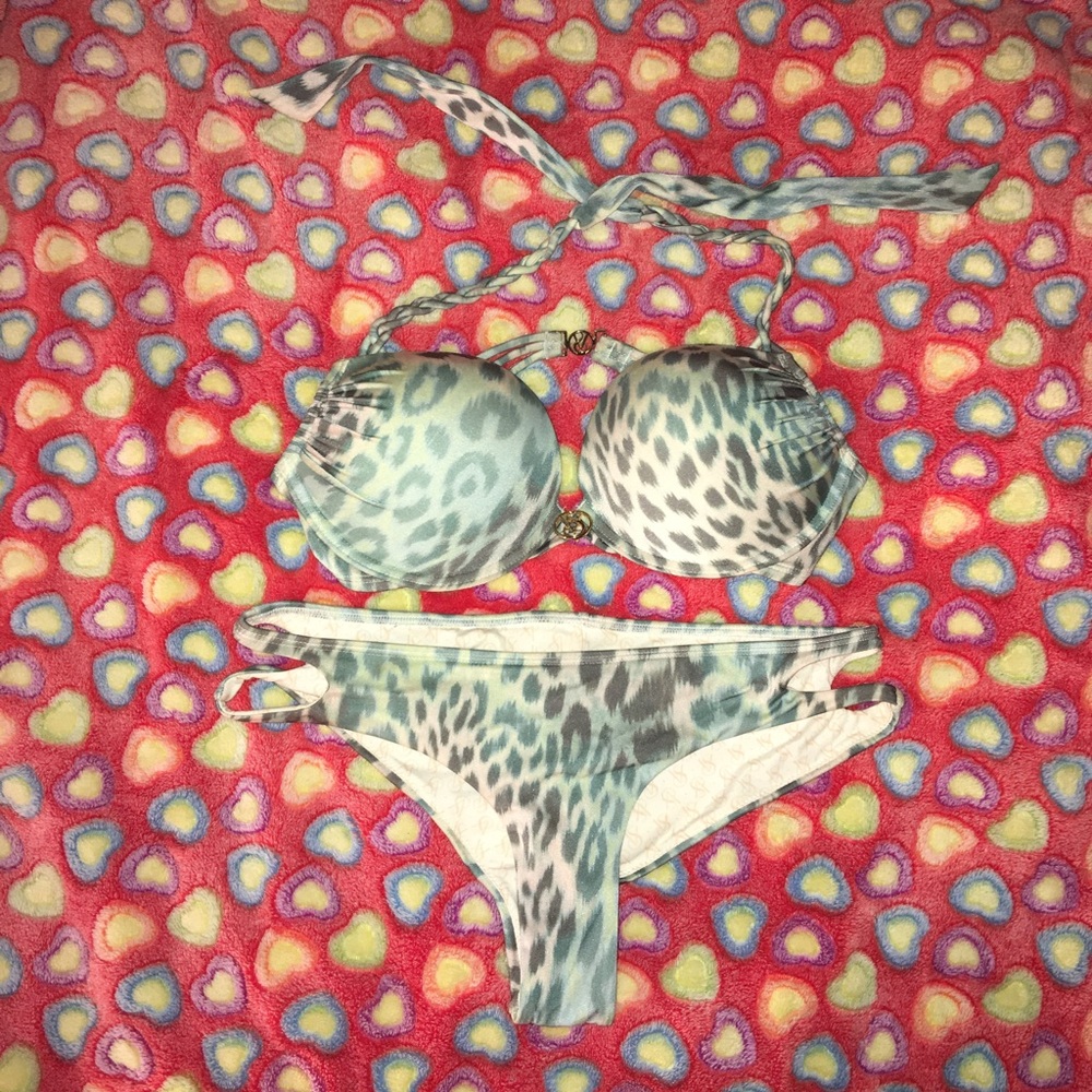 VS Bombshell Bikini