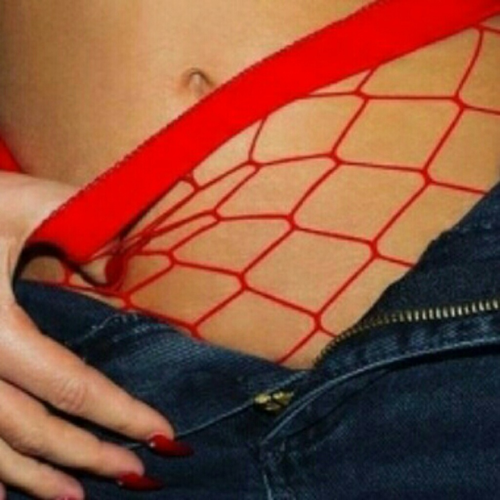 [S|M|L] Chic Red Fishnet Pantyhose - Picture 2 of 2