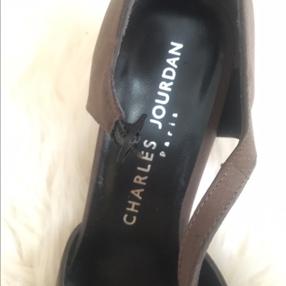 Heels - Picture 3 of 3