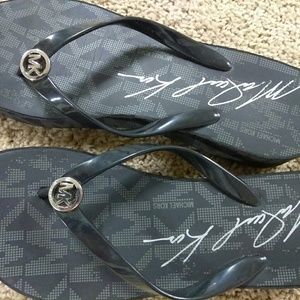 MK Flip Flops
