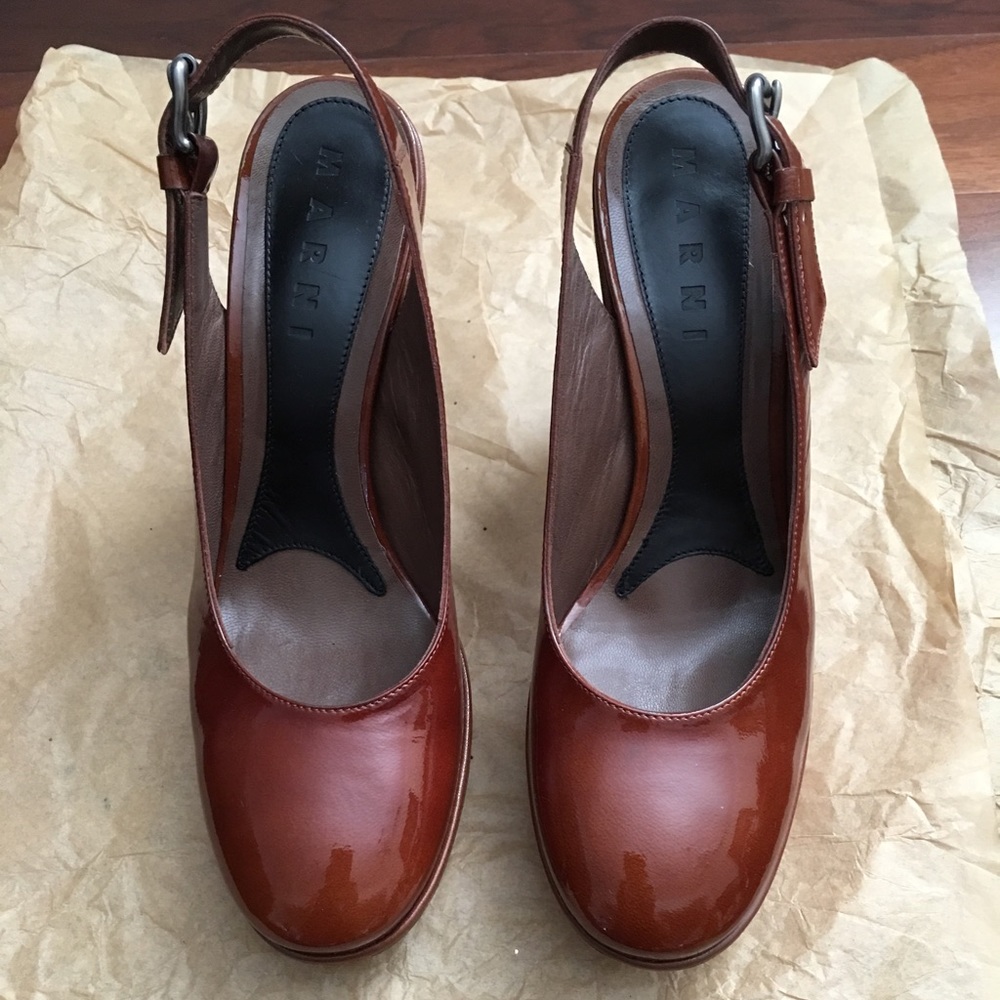 Beautiful brown all occasion shoes hold for NK0013