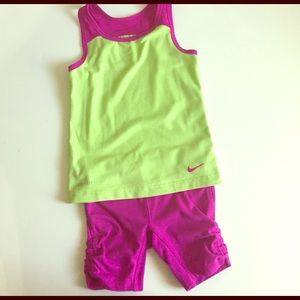 Nike Dri-Fit girls set size 4