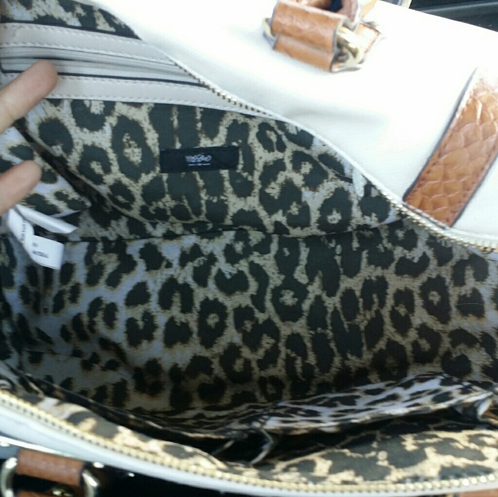 Purse - Picture 2 of 2