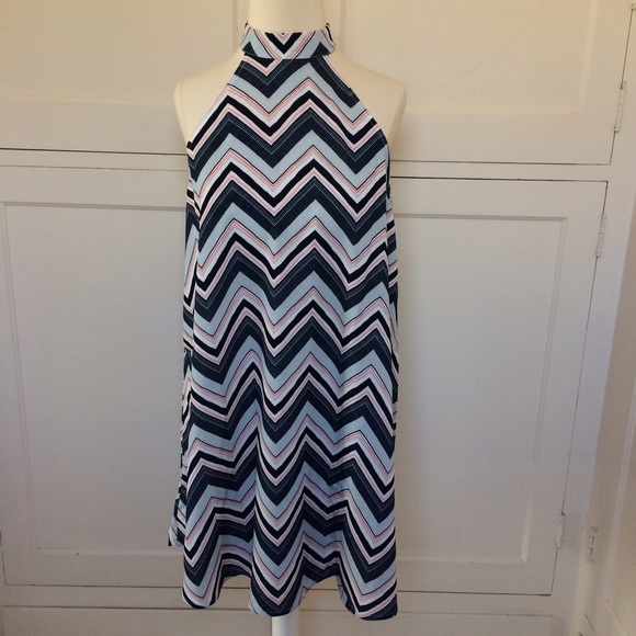 Chevron Sleeveless Choker Swing Dress New - Picture 3 of 12
