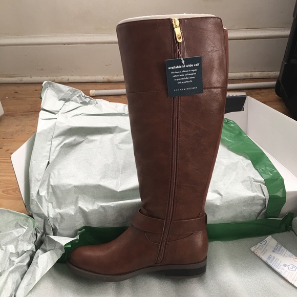 Tommy Hilfiger Shahar Boots.  NIB - 6 - Wide Calf - Picture 6 of 7
