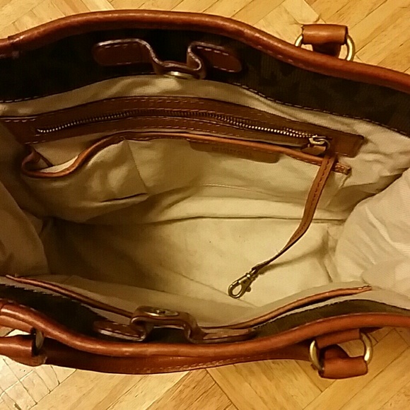 Michael kors cross body bag - Picture 3 of 3