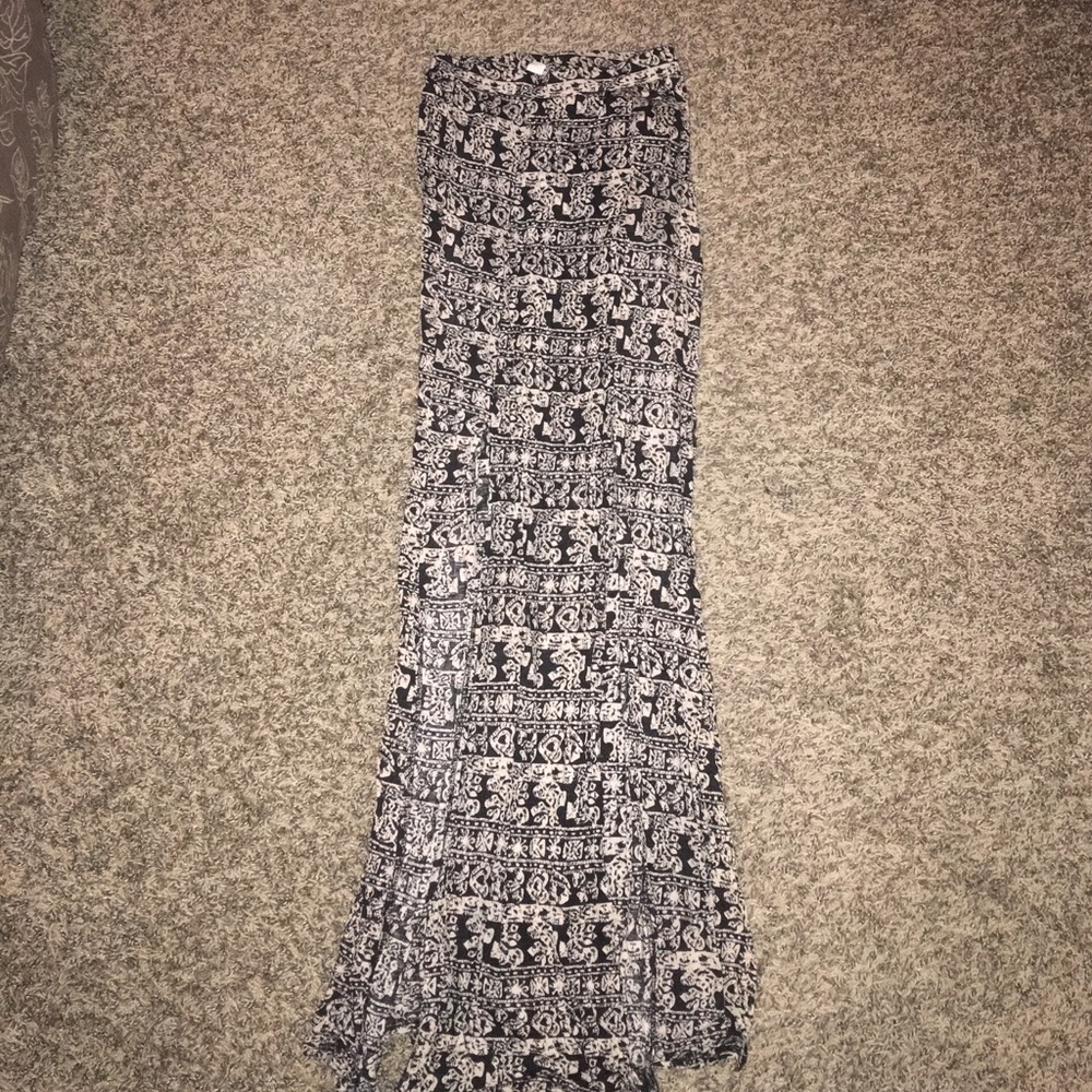 Forever 21 maxi shirt with two front slits