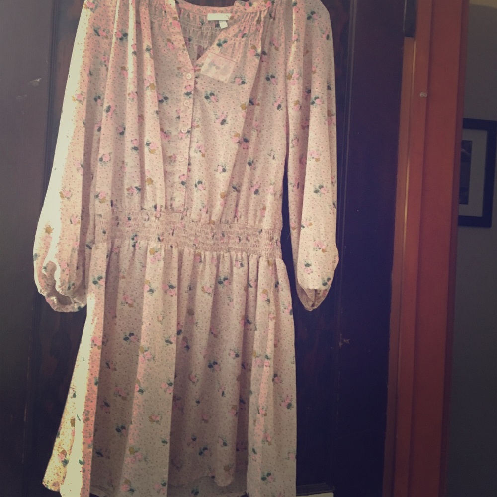 Delias brand new dress