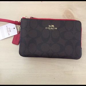 Coach Wristlet 2016
