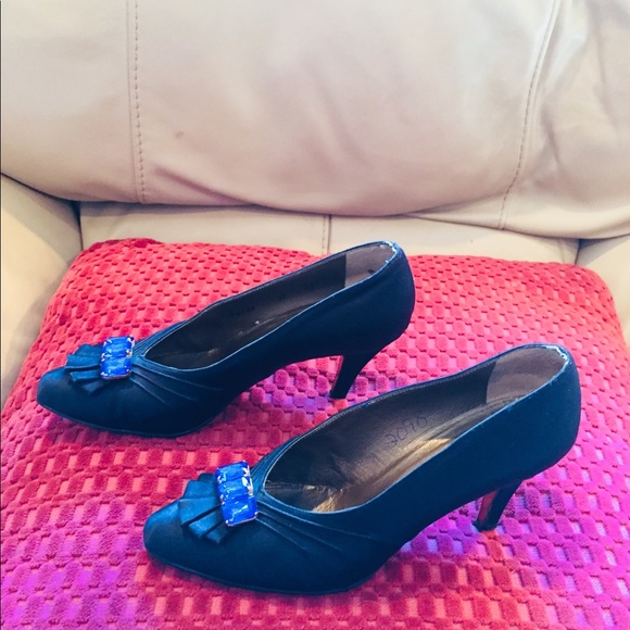 Yves Saint Laurent Shoes - 2 DAY SALE: $28. 😊. YVES SAINT LAURENT SATIN HEEL