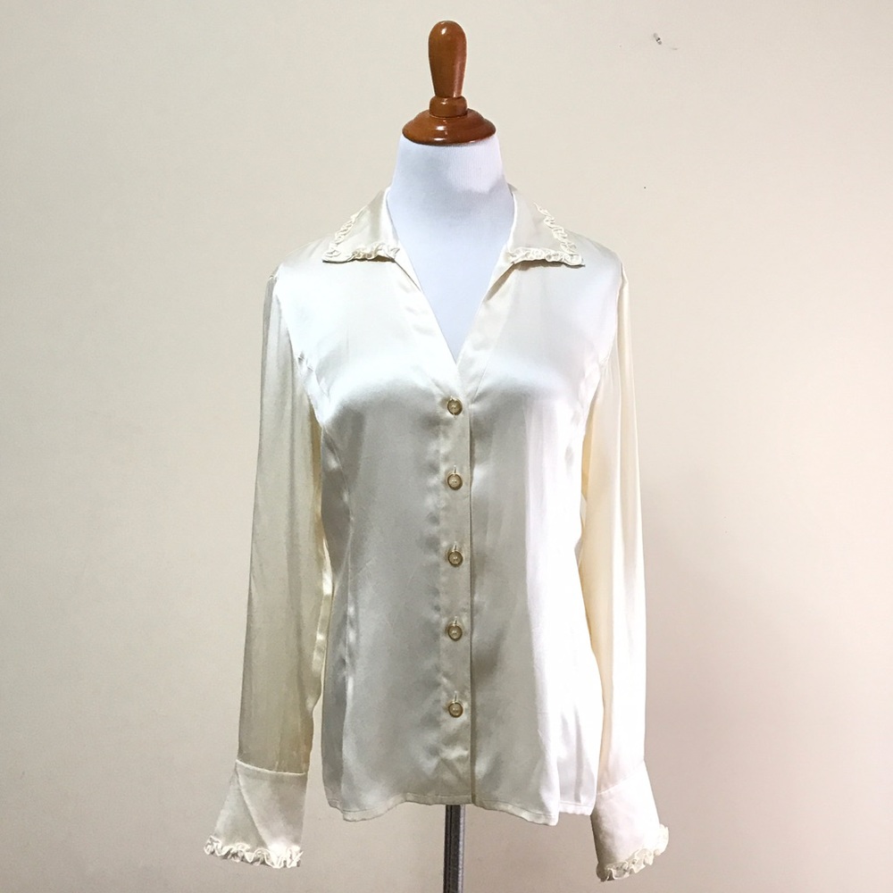 Escada silk top 38 button down long sleeve loose Office