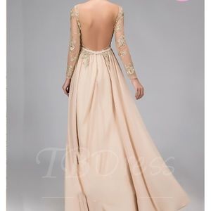 Backless long dress!