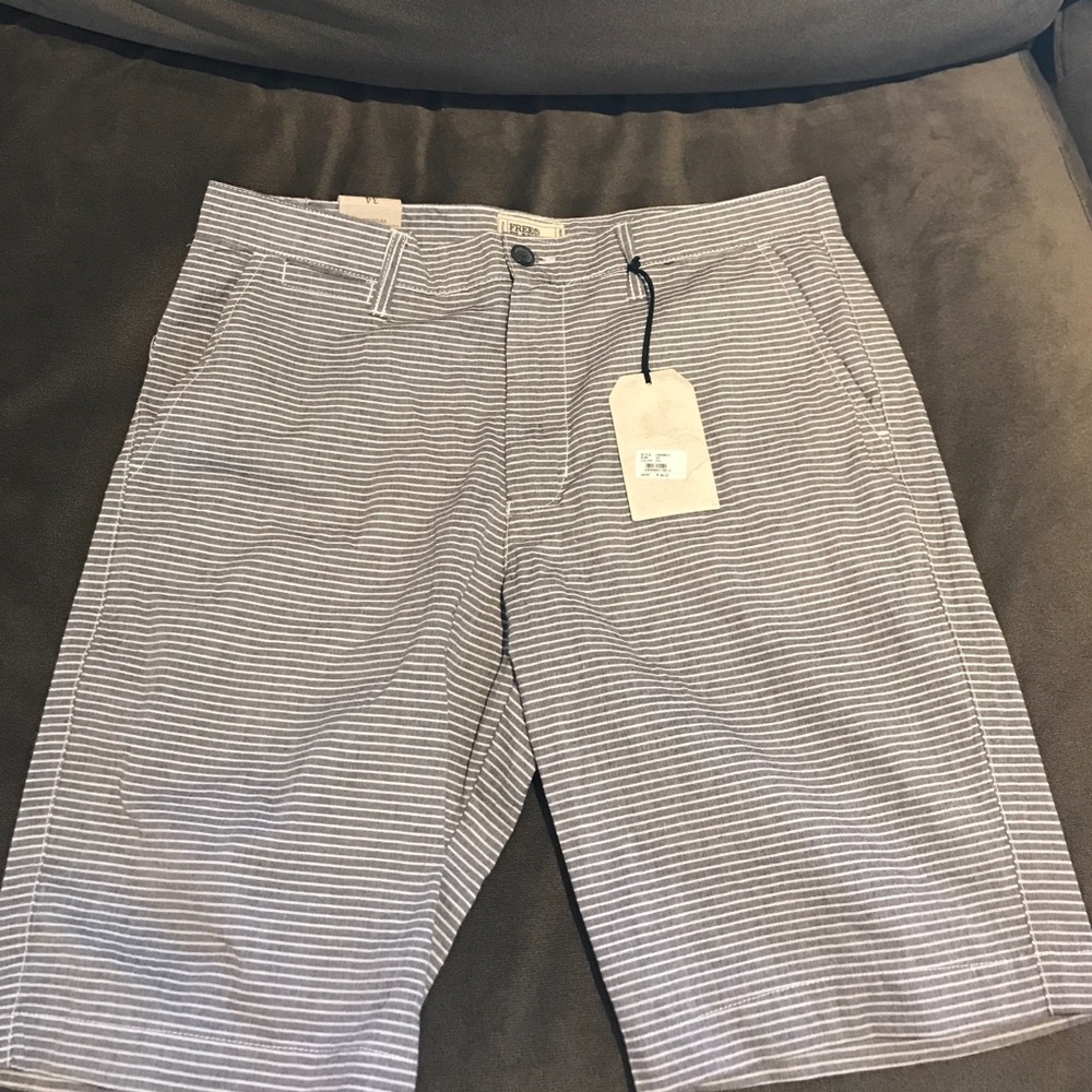 Gray and white men's stripe shorts