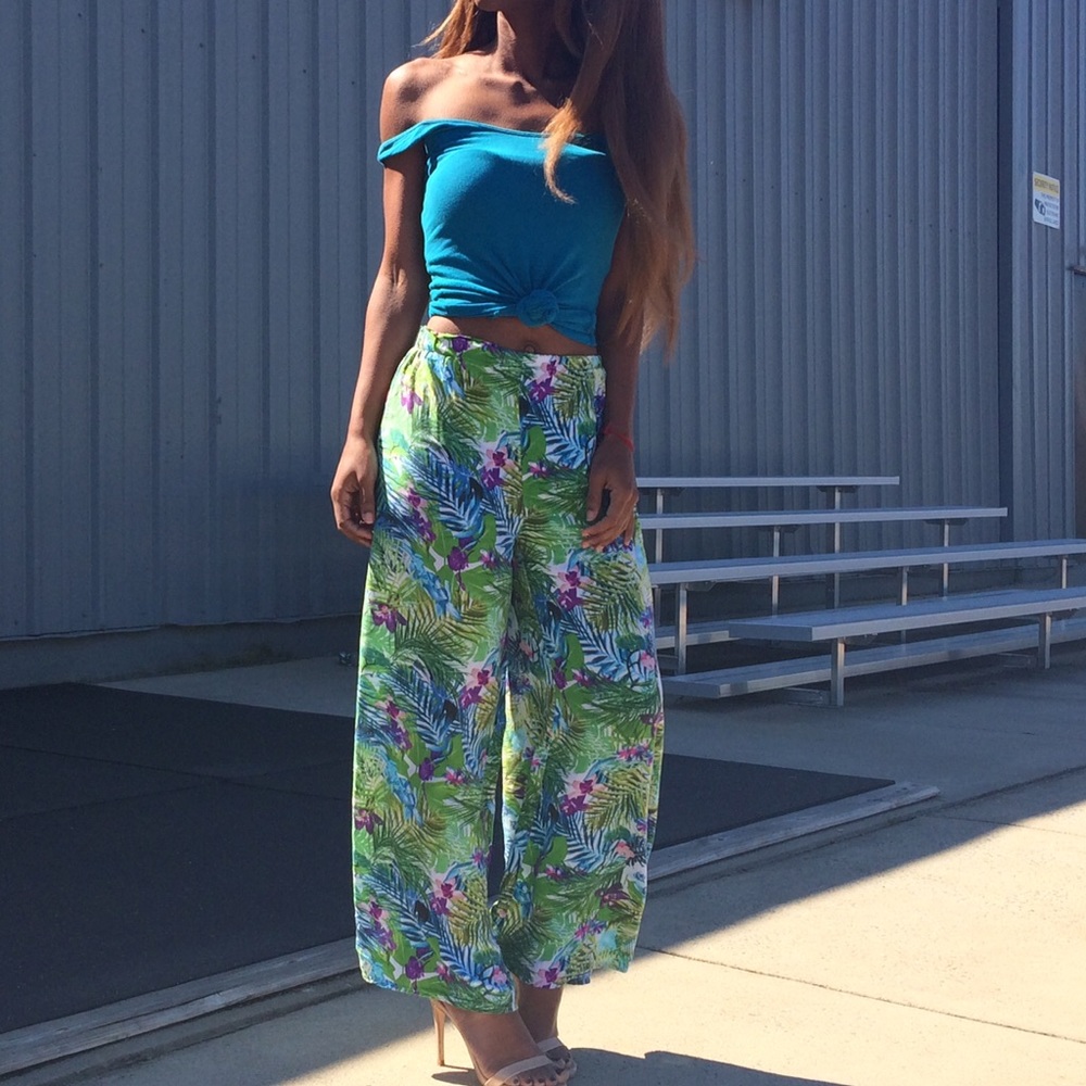 Tropical Print Palazzo Pants 🌴