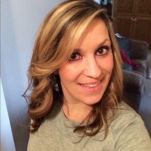 Meet your Posher, April