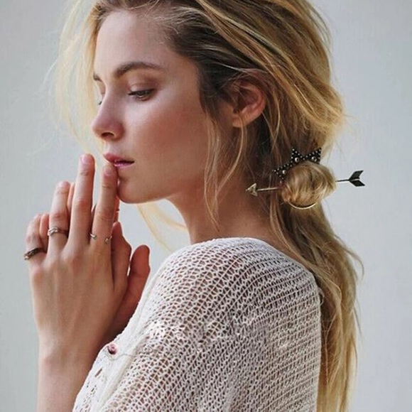 Crown + Arrow Hair Bun Pin - Picture 2 of 4