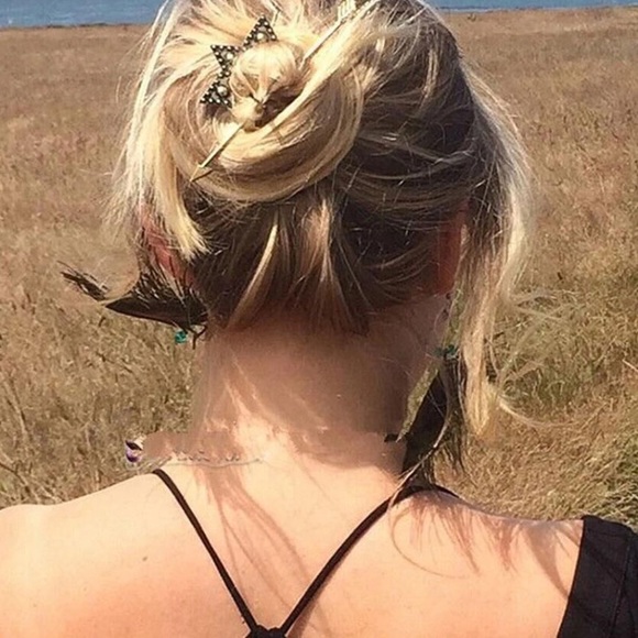 Crown + Arrow Hair Bun Pin - Picture 4 of 4