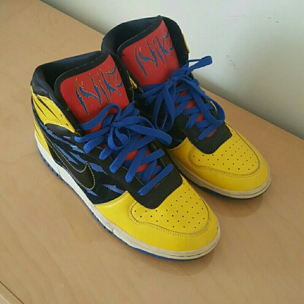 *SOLD* RARE Nike Dunk X-Men Wolverine edition