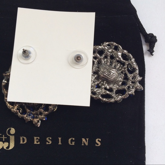 Clear crystal and royal blue statement earrings - Picture 5 of 6