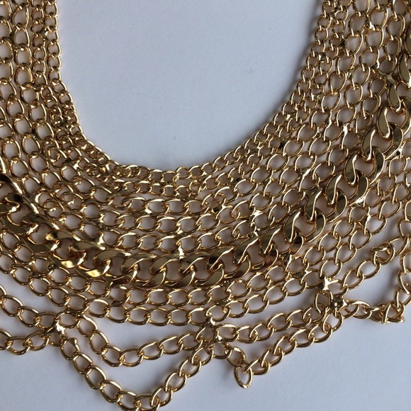 Gold tone multi chain necklace - Picture 3 of 4