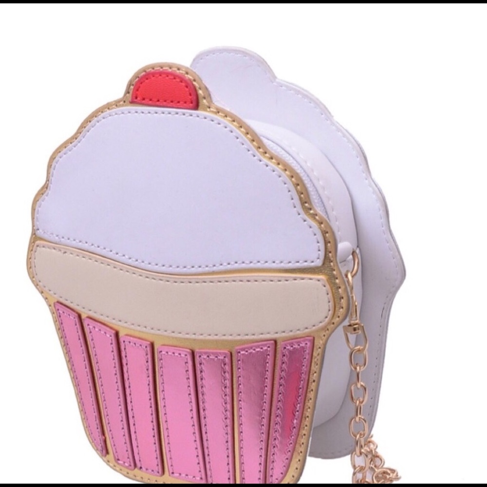 Girly Cupcake Cross Body Bag Firm Price‼