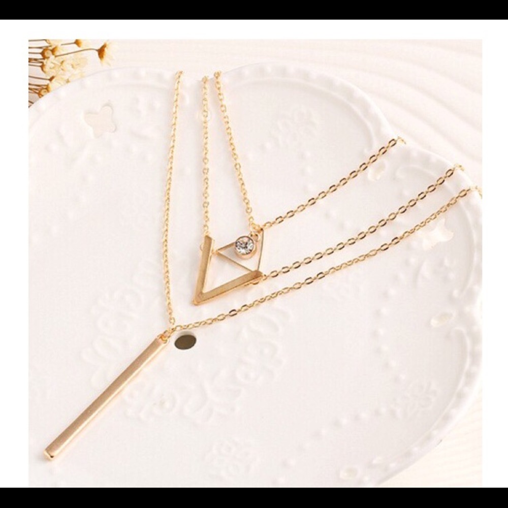 Layered Chain Necklace - Picture 2 of 3