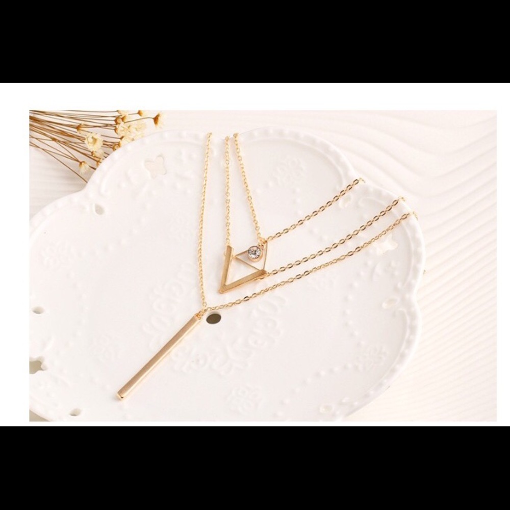Layered Chain Necklace - Picture 3 of 3