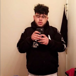 Meet your Posher, Luis