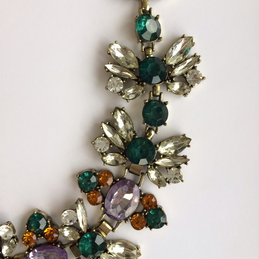 Host Pick! Stunning statement necklace - Picture 5 of 7