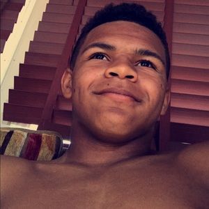 Meet your Posher, Cameron