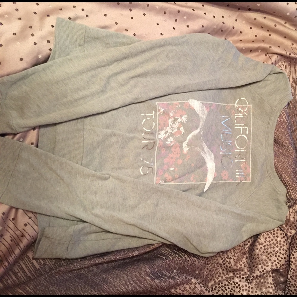 Hollister sweatshirt "California music ; tour 75"