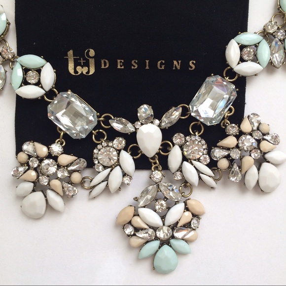 T&J Designs Jewelry - Long statement necklace