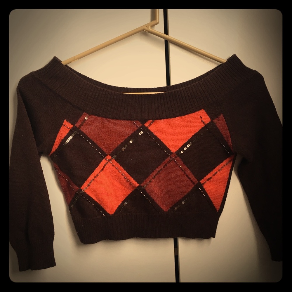 Cute cropped argyle sweater
