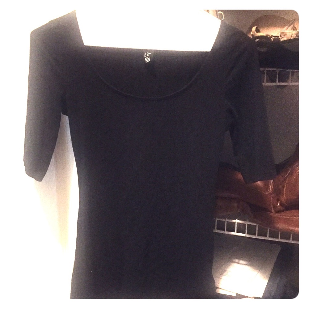 H&M 3/4 top