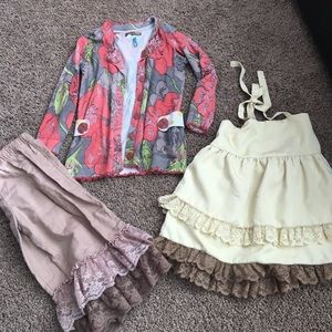 Adorable Matilda Jane 3 pc outfit