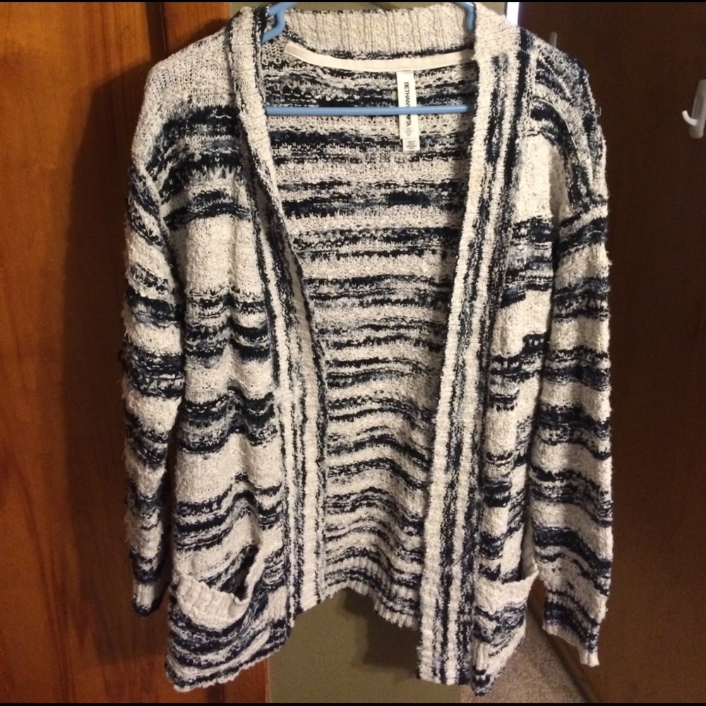 Aeropostale black and off-white cardigan