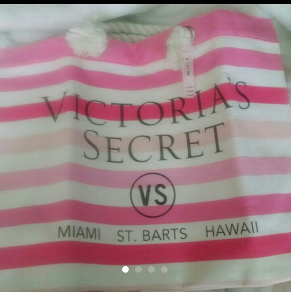 Victoria's beach bundle