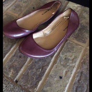 Red ballet flats